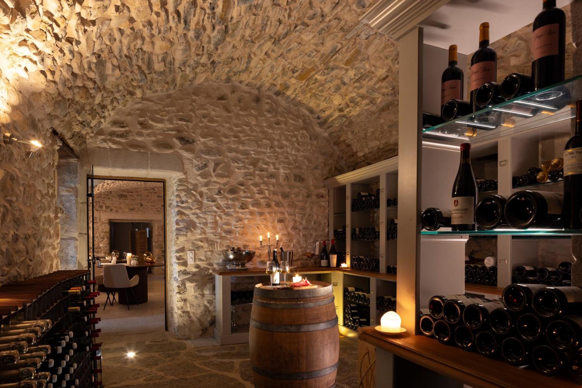 Chateau Les Oliviers De Salettes Charols Exterior foto