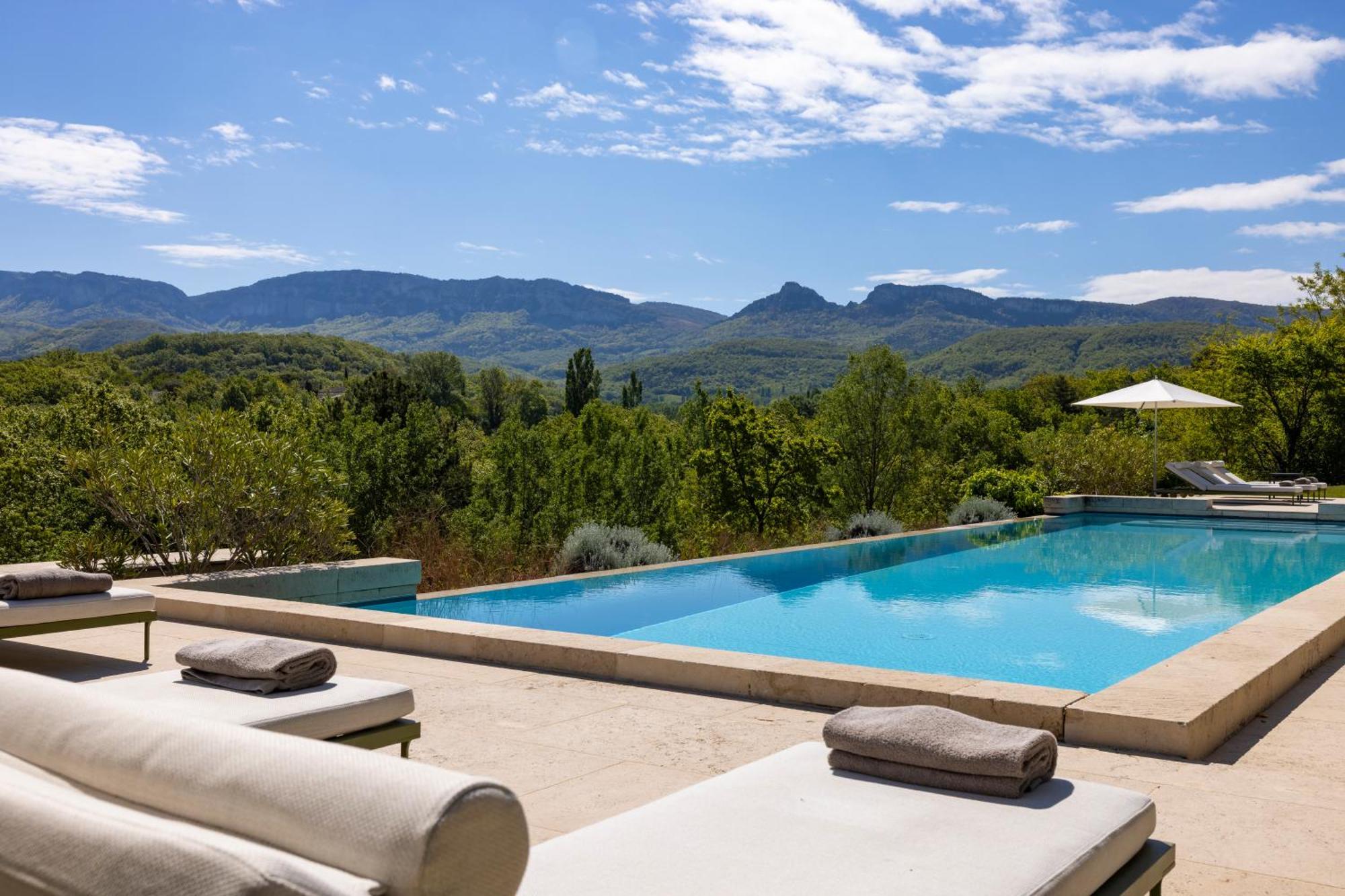 Chateau Les Oliviers De Salettes Charols Exterior foto
