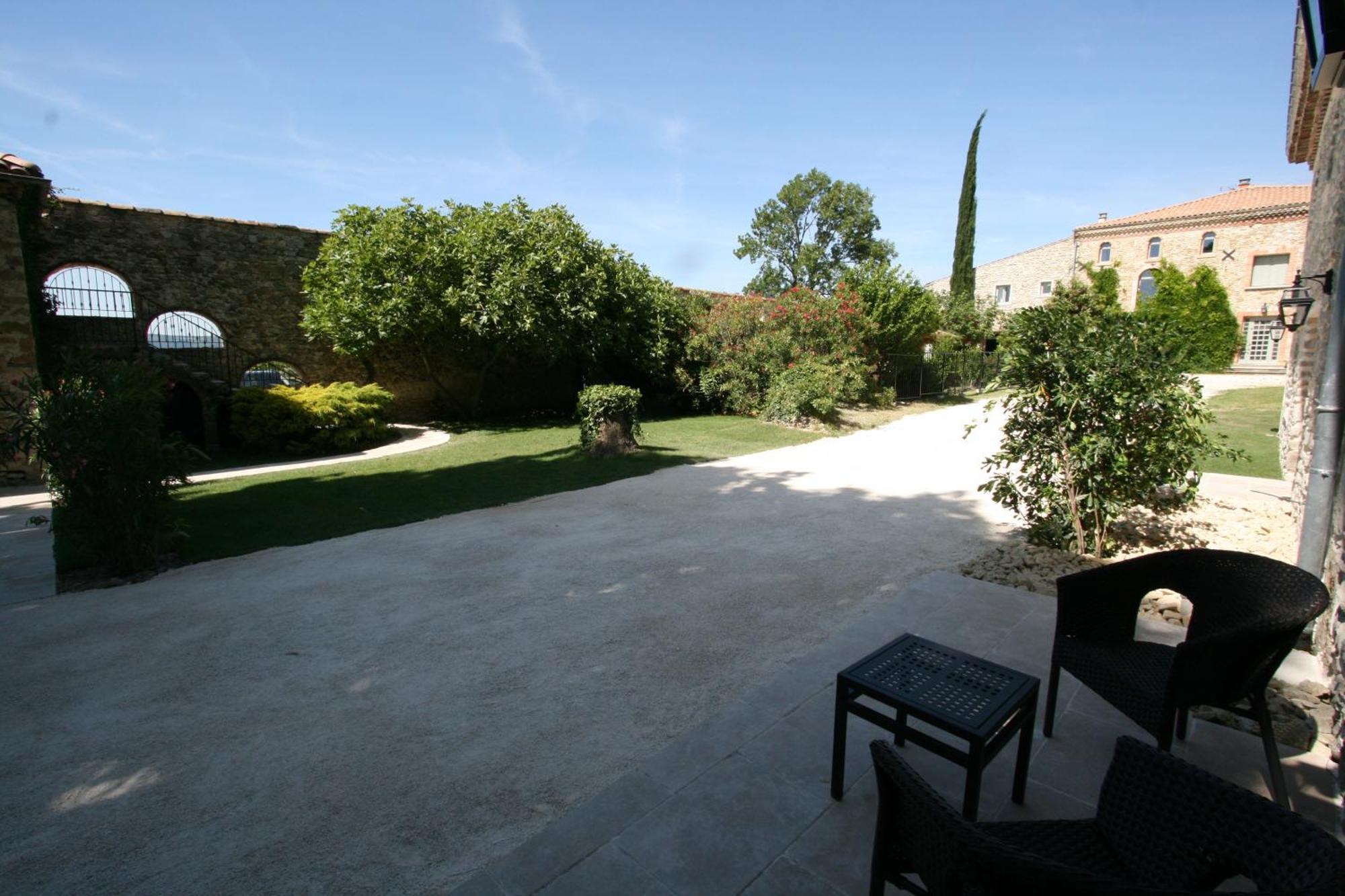 Chateau Les Oliviers De Salettes Charols Habitación foto