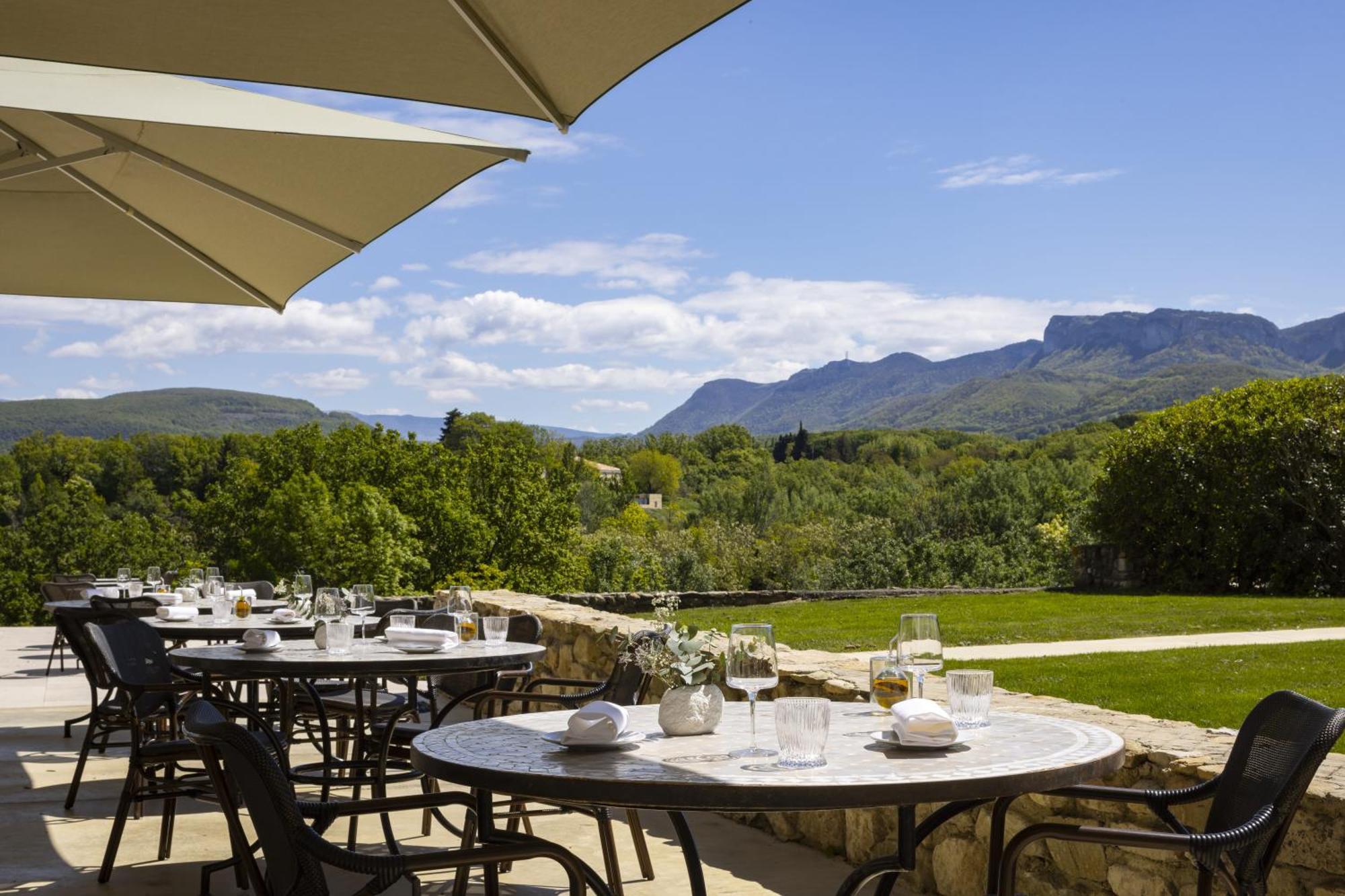 Chateau Les Oliviers De Salettes Charols Exterior foto