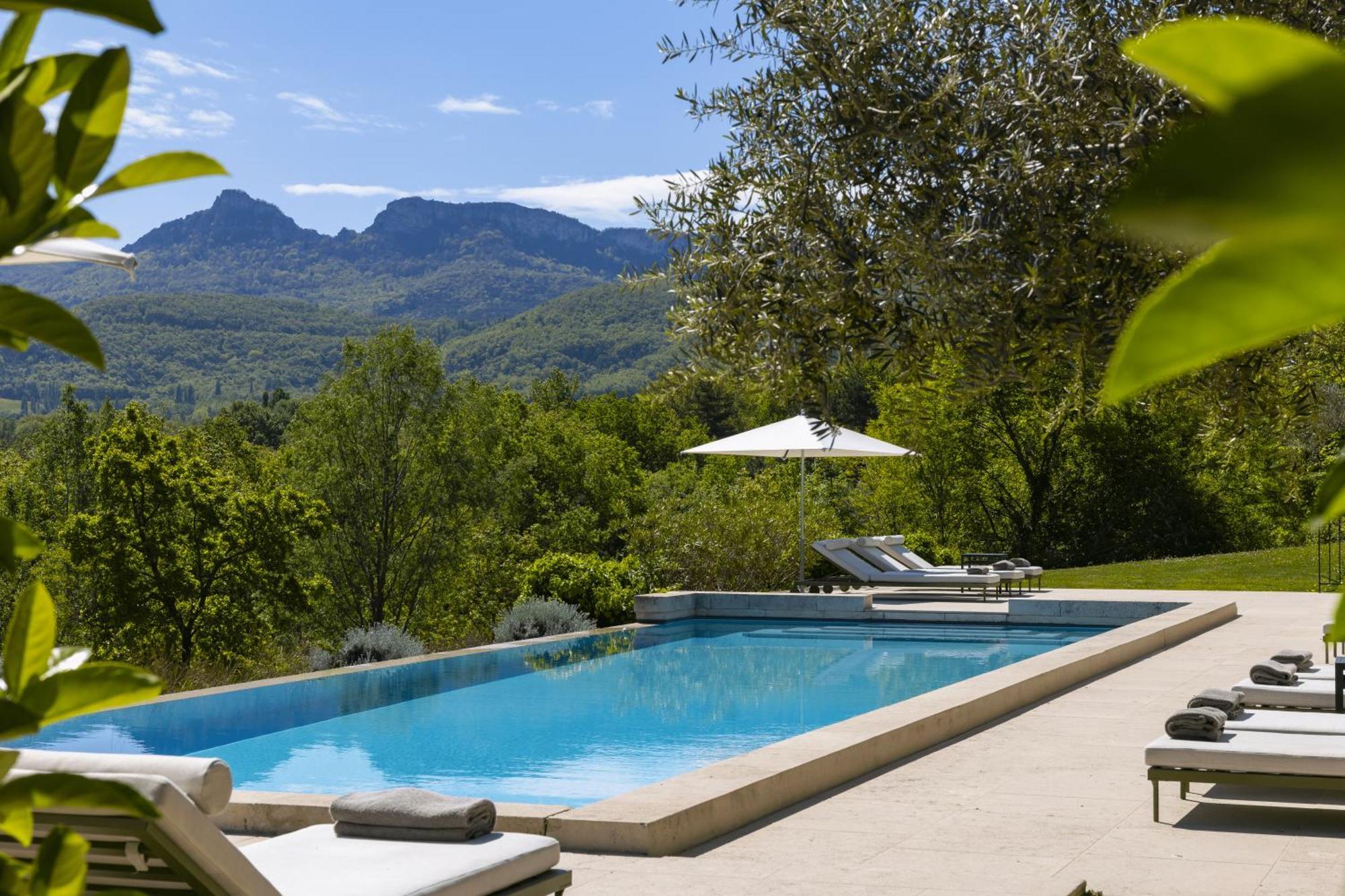 Chateau Les Oliviers De Salettes Charols Exterior foto