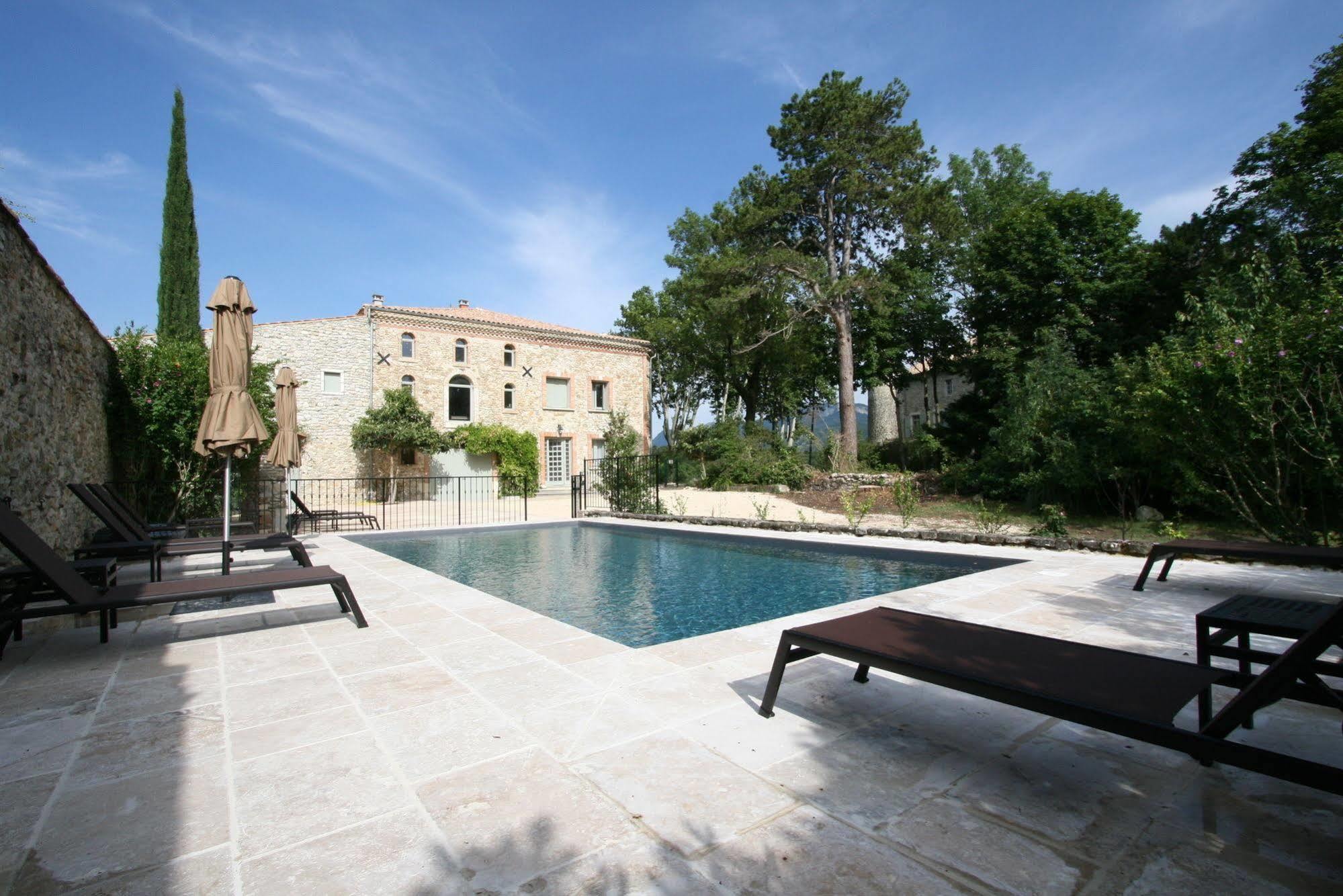 Chateau Les Oliviers De Salettes Charols Exterior foto
