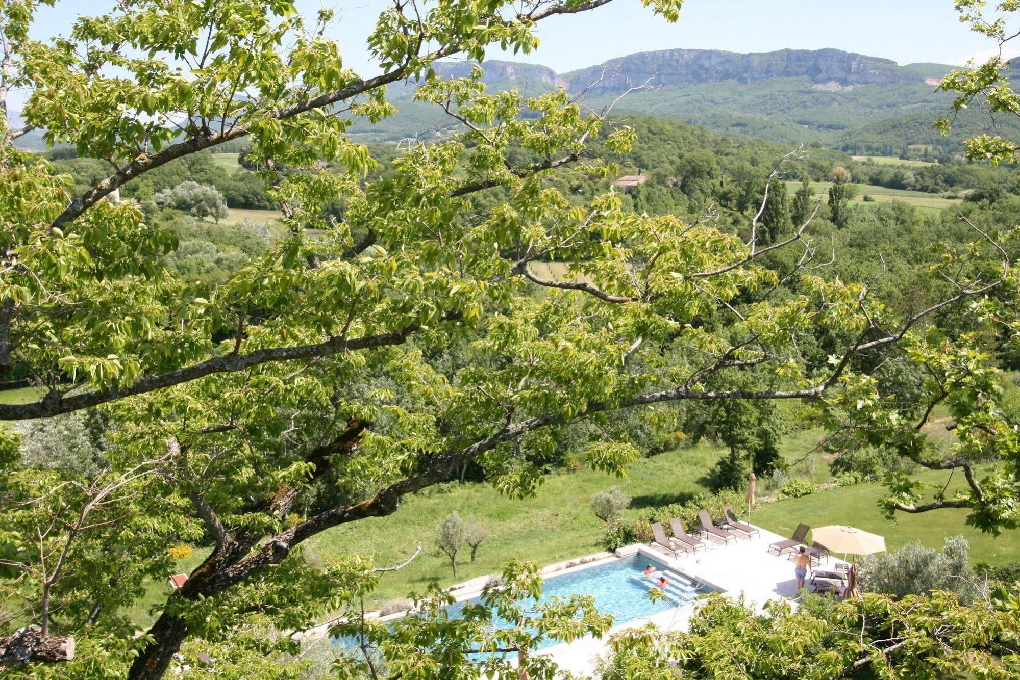 Chateau Les Oliviers De Salettes Charols Exterior foto